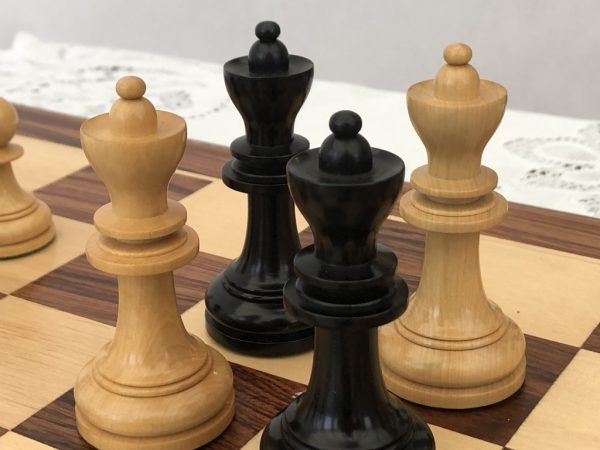 Hungarian Contrast Ebonised Chess Pieces - Image 2