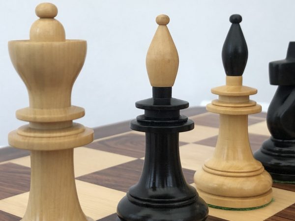 Hungarian Contrast Ebonised Chess Pieces - Image 10