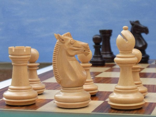 The Meghdoot Chess Set in Rosewood - Image 5