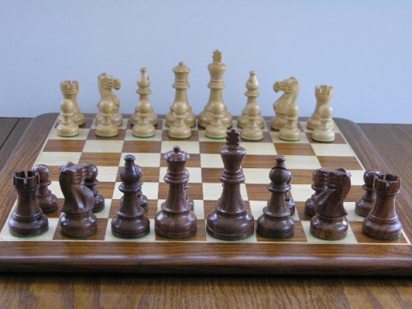 American Staunton in Sheesham and Boxwood Chess Pieces - Image 3