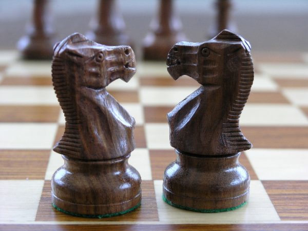 American Staunton in Sheesham and Boxwood Chess Pieces - Image 9
