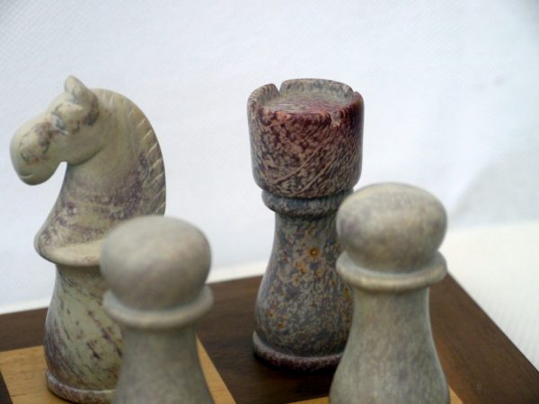 African Marble Staunton Chess Set - 5 inch King - Image 7