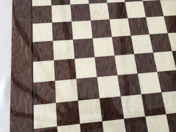 Walnut and Sycamore Gloss Chess Board with 2.2 inch Squares - Image 5