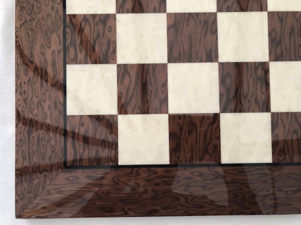 Walnut and Sycamore Gloss Chess Board with 2.2 inch Squares - Image 11
