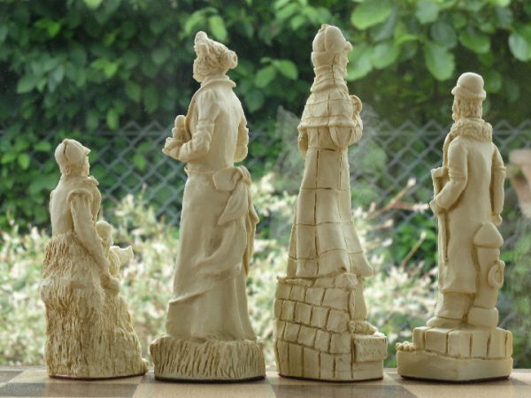 Berkeley Chess Ltd - Sherlock Holmes Chess Pieces - Brown - Image 8