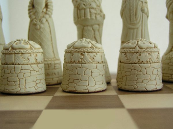English and Scottish Chess Set - Image 4