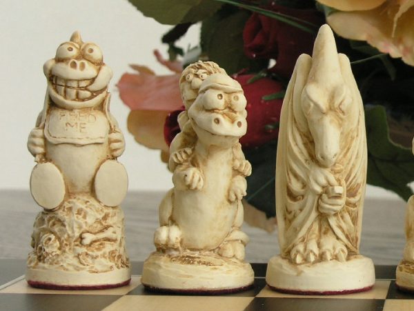 Berkeley Chess - Dinosaur Humour Chess Set - Image 8
