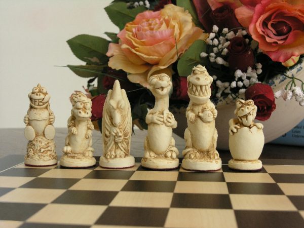 Berkeley Chess - Dinosaur Humour Chess Set - Image 10
