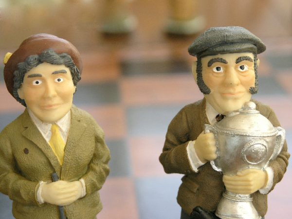 Mascott Chess - Golf Hand Painted Chess Set - Image 5