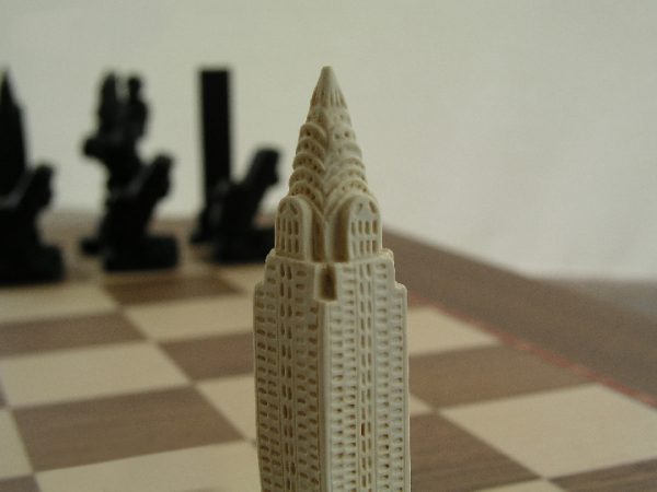 Berkeley Chess - New York Chess Set - Brown - Image 12