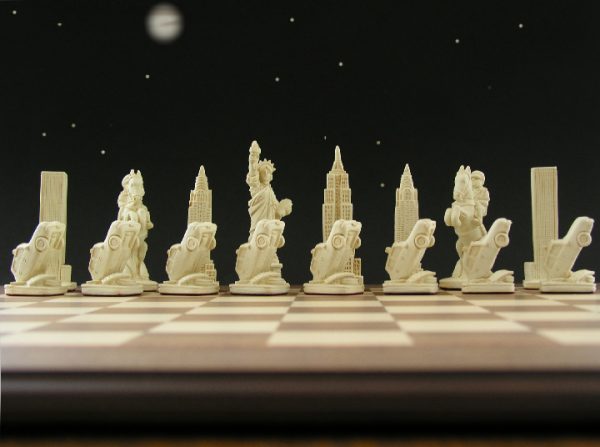 Berkeley Chess - New York Chess Set - Brown - Image 6