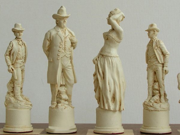 Berkeley Chess - Range Wars Chess Set - Image 10