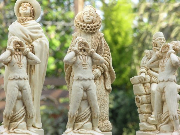 Mascott Chess - Christopher Columbus Chess Set