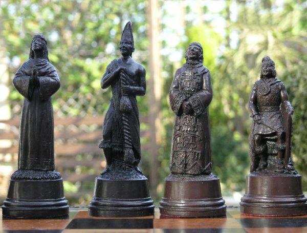 Mascott Chess - Christopher Columbus Chess Set - Image 3