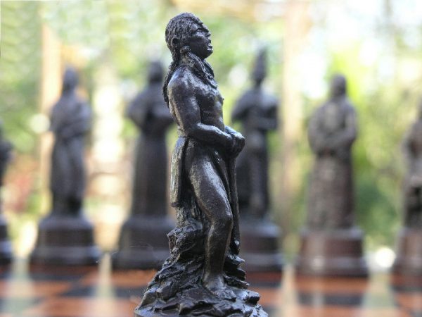 Mascott Chess - Christopher Columbus Chess Set - Image 4