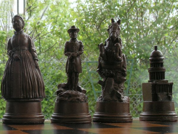 Mascott Chess - American Civil War Chess Set - Image 3