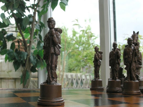 Mascott Chess - American Civil War Chess Set - Image 5