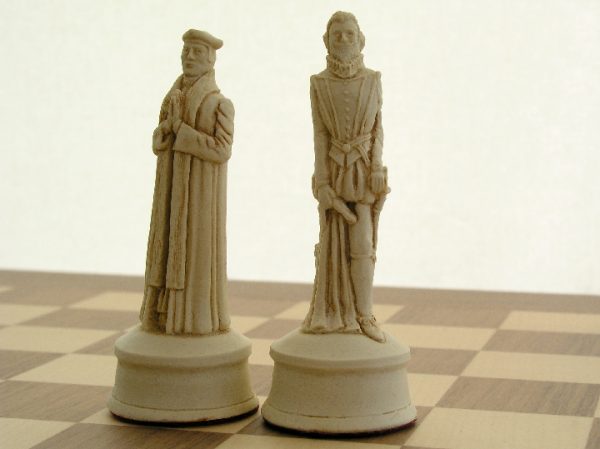 Elizabethan Chess Set - Image 7