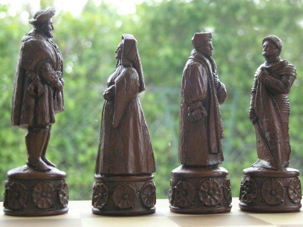 Henry VIII Chess Set - Image 5