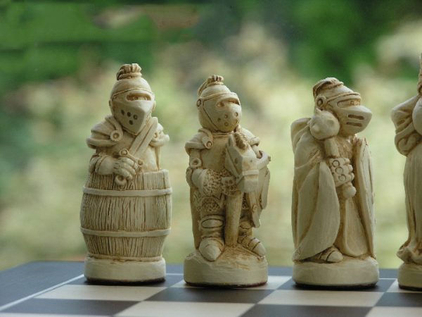 George and the Dragon Theme Chess Set - Image 6