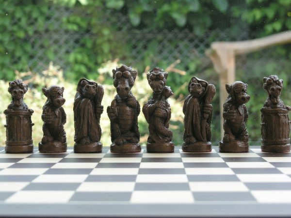 George and the Dragon Theme Chess Set - Image 10