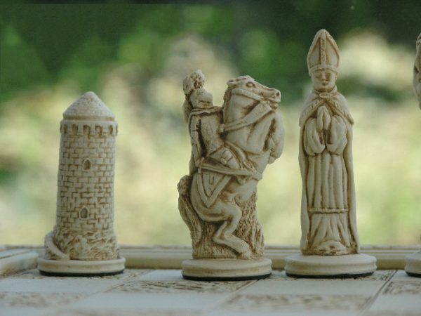 Berkeley Chess - Small Camelot Chess Set - Red - Image 5