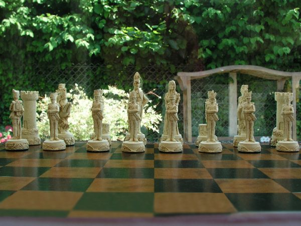 Mascott Chess - Napoleon Chess Set - Image 7