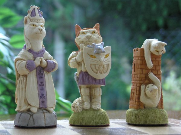 Mascott Chess - Hand Painted Cats and Dogs Chess Set