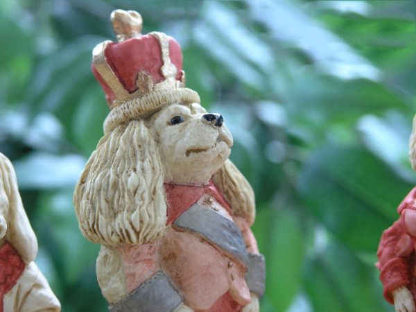 Mascott Chess - Hand Painted Cats and Dogs Chess Set - Image 7