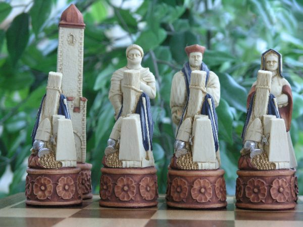 Henry VIII Hand Painted Chess Set - Image 3