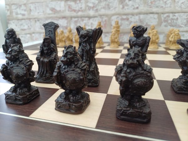 Berkeley Chess - Lord of the Rings Chess Set - Small - Image 9