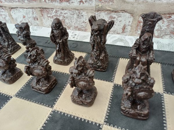 Berkeley Chess - Lord of the Rings Chess Set - Small - Image 13