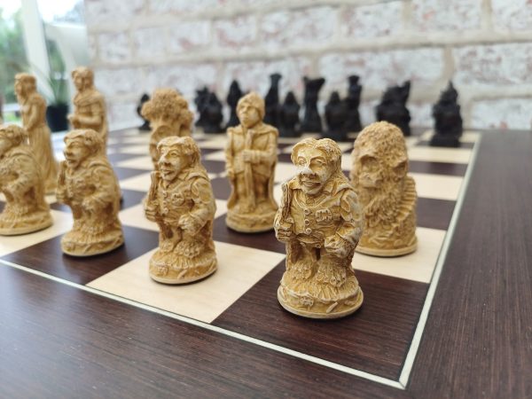 Berkeley Chess - Lord of the Rings Chess Set - Small - Image 14