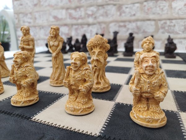 Berkeley Chess - Lord of the Rings Chess Set - Small - Image 20