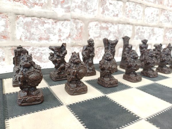 Berkeley Chess - Lord of the Rings Chess Set - Small - Image 22