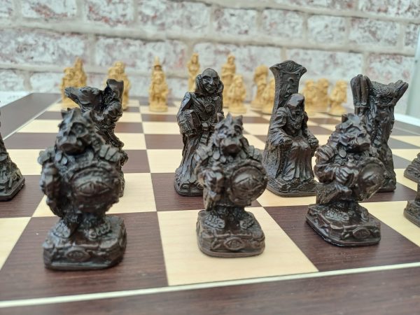 Berkeley Chess - Lord of the Rings Chess Set - Small - Image 4