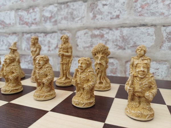 Berkeley Chess - Lord of the Rings Chess Set - Small - Image 21