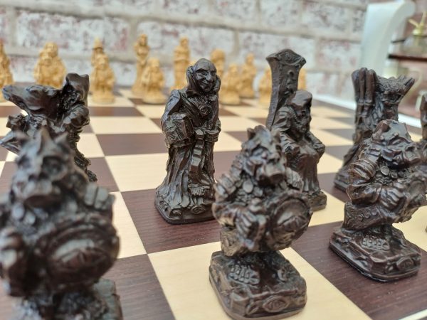 Berkeley Chess - Lord of the Rings Chess Set - Small - Image 6