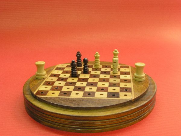 Round Travel 5 inches Diameter Chess Set - Image 3