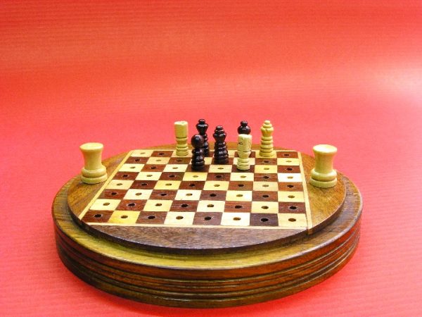 Round Travel 5 inches Diameter Chess Set - Image 7