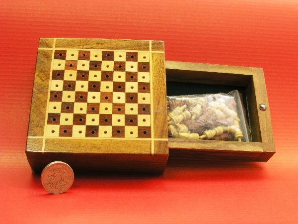 Square Travel 4 x 4 with side drawer Chess Set