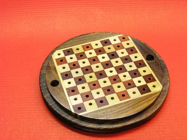 Round Travel 6 inches Diameter Chess Set - Image 5