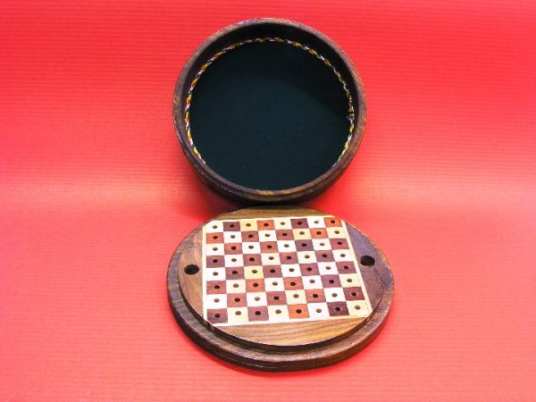 Round Travel 6 inches Diameter Chess Set - Image 6