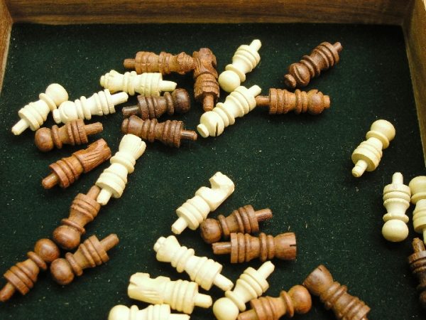 Pegged Travel - 6 inches x 6 inches Chess Set - Image 6