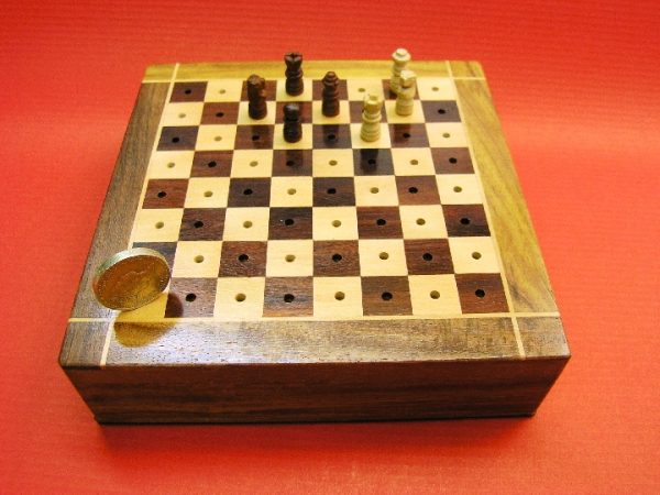Pegged Travel - 6 inches x 6 inches Chess Set - Image 10