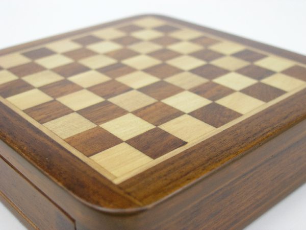 Quality Magnetic 7.5 inches x 7.5 inches Chess Set - Image 4