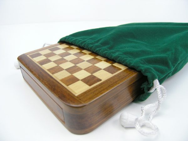 Quality Magnetic 7.5 inches x 7.5 inches Chess Set - Image 8
