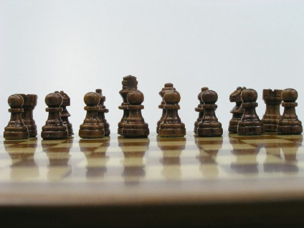 Quality Magnetic 7.5 inches x 7.5 inches Chess Set - Image 10