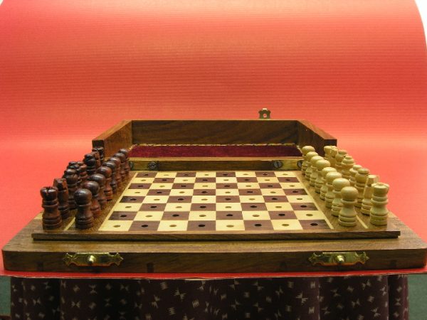Quality 6 inches x 6 inches Chess Set - Image 9