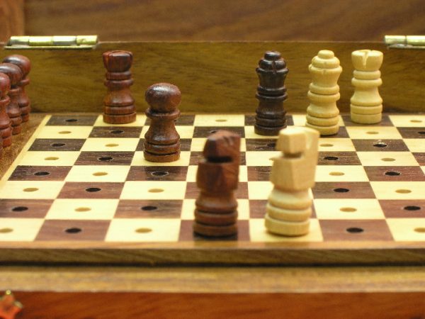 Quality 6 inches x 6 inches Chess Set - Image 10